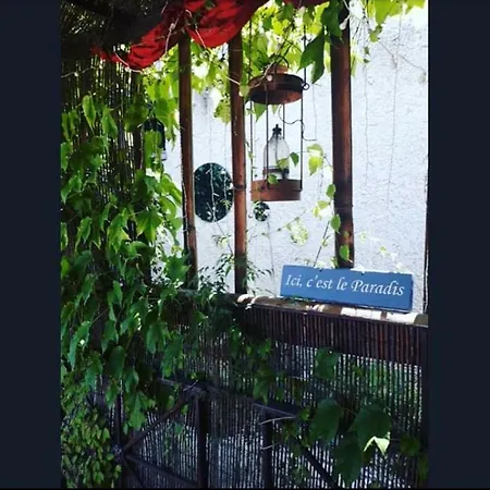 Le Mazet Des Beaujots Guest house